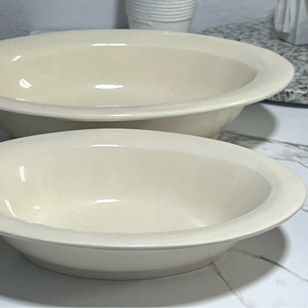 Set of Cream Oval Serving Bowls